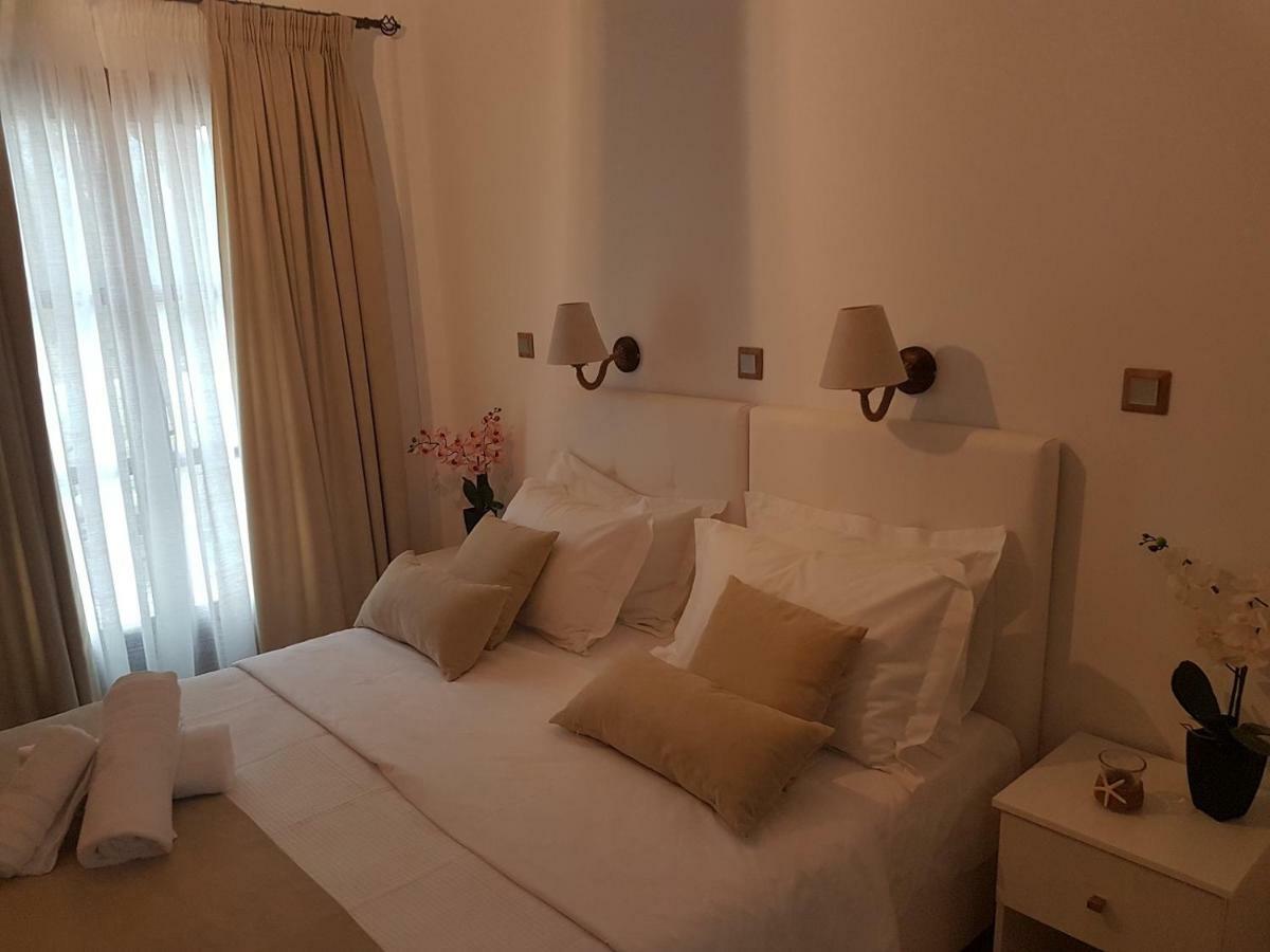 Santorini Family Apartments Kamári Extérieur photo